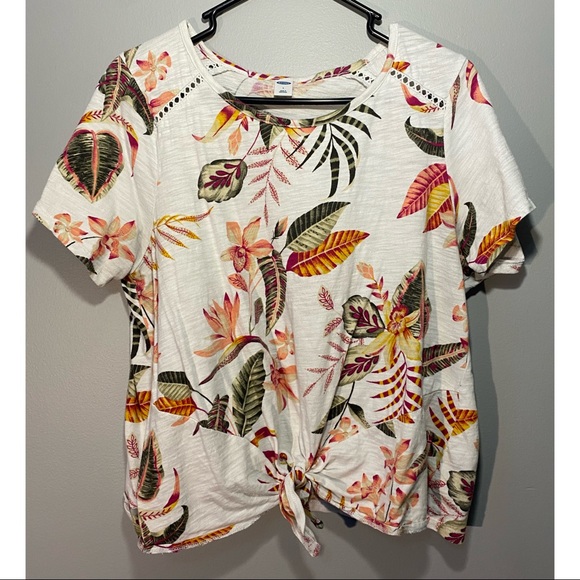 Old Navy Tropical Floral Crop Top - Picture 2 of 7